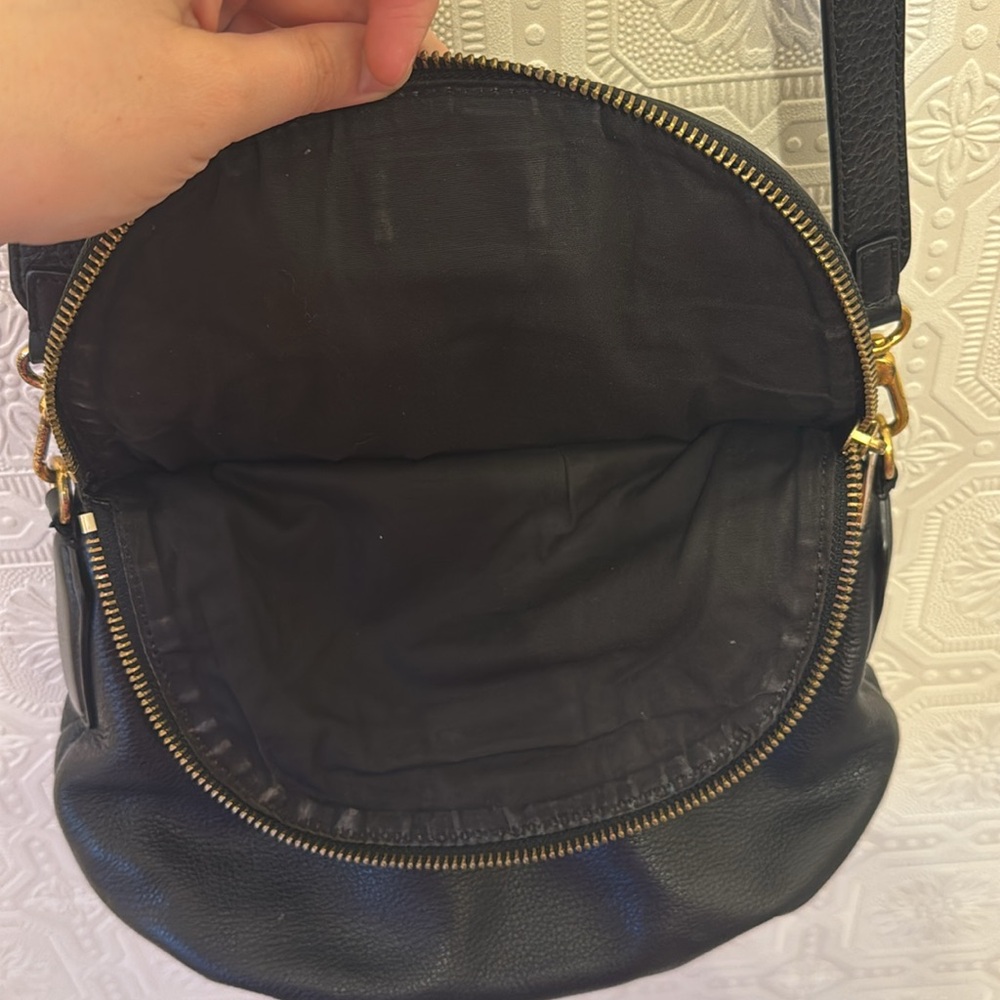 SOLD Marc by Marc Jacobs Natasha Crossbody Black Leather Shoulder Bag with Gold - Picture 6 of 12